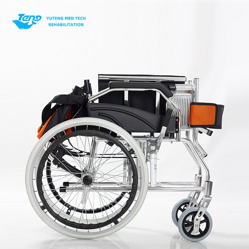 Das ist besser für ältere Menschen, einen Aluminium -Rollstuhl oder einen Stahlrollstuhlfahrer