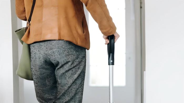 Was Sie wissen sollten, bevor Sie sich für einen Aluminium -Wanderstockhersteller entscheiden
